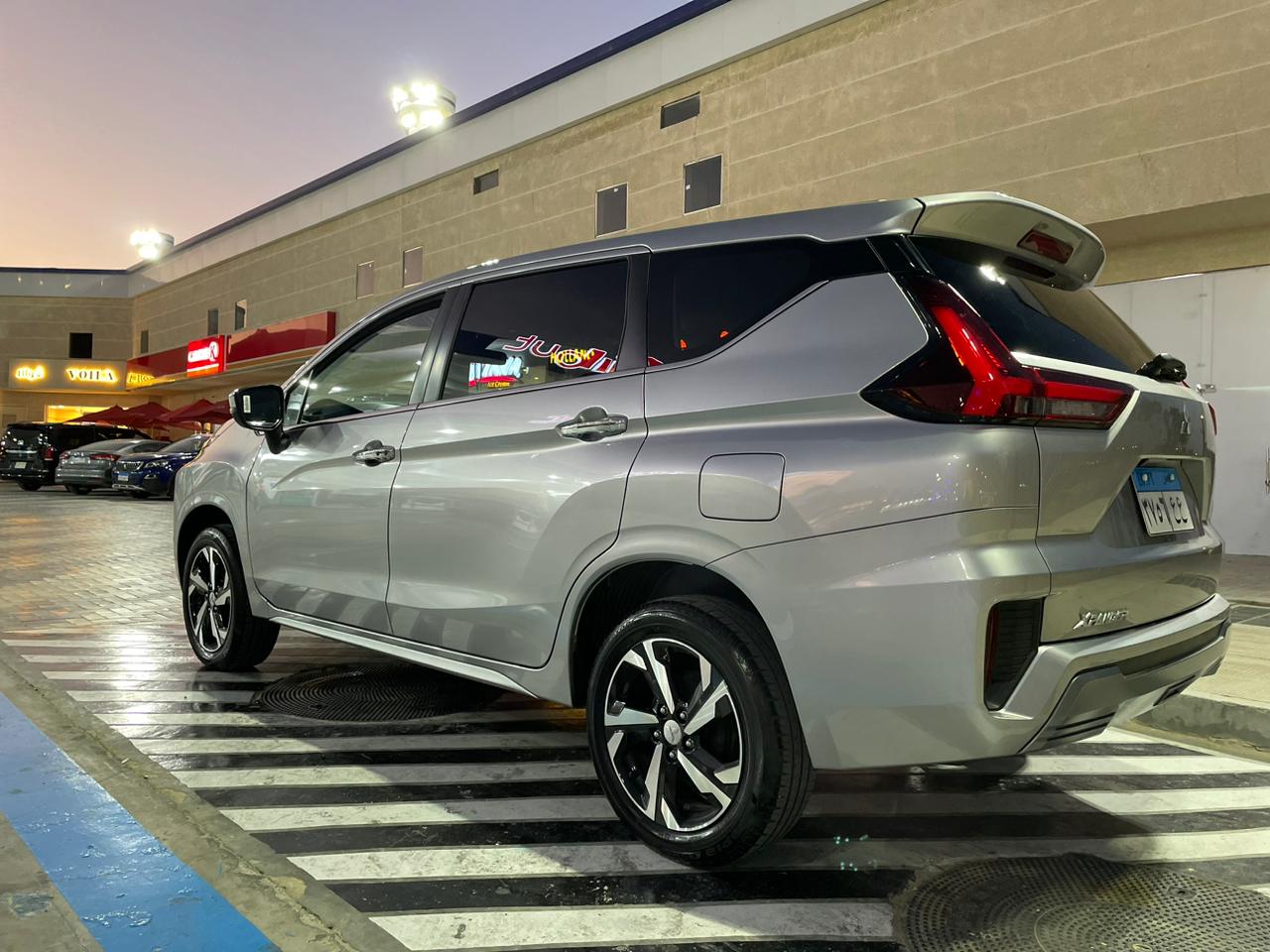 إيجار سيارات عائلية